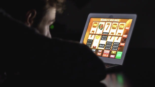 aka4d payment gateway showing e-wallet and bank options